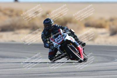 media/Jan-10-2025-CVMA Friday Practice (Fri) [[489e0da257]]/Group 4 and Trackday/Session 4 (Turn 16)/